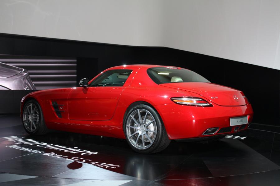  Mercedes-Benz SLS AMG 2010 года  (фото 73 из 526)